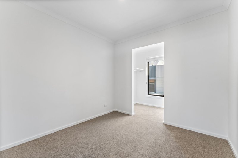 Photo - 347E Centre Road, Berwick VIC 3806 - Image 13