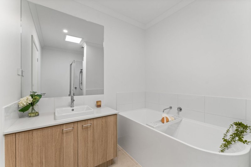 Photo - 347E Centre Road, Berwick VIC 3806 - Image 14