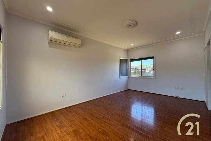 Photo - 348 Polding Street, Smithfield NSW 2164 - Image 2