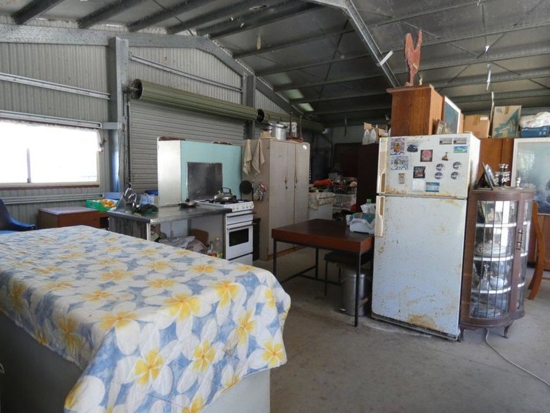 Photo - 348 Whytallabah Road, Euleilah QLD 4674 - Image 5