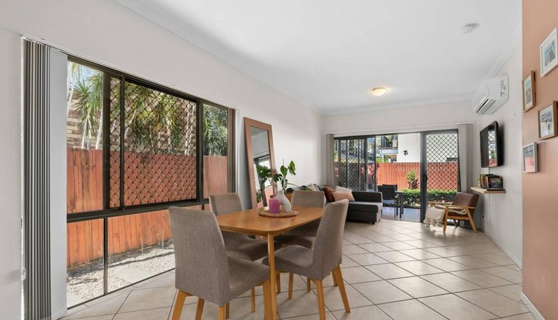 Photo - 3/49 Bilyana Street, Balmoral QLD 4171 - Image 5