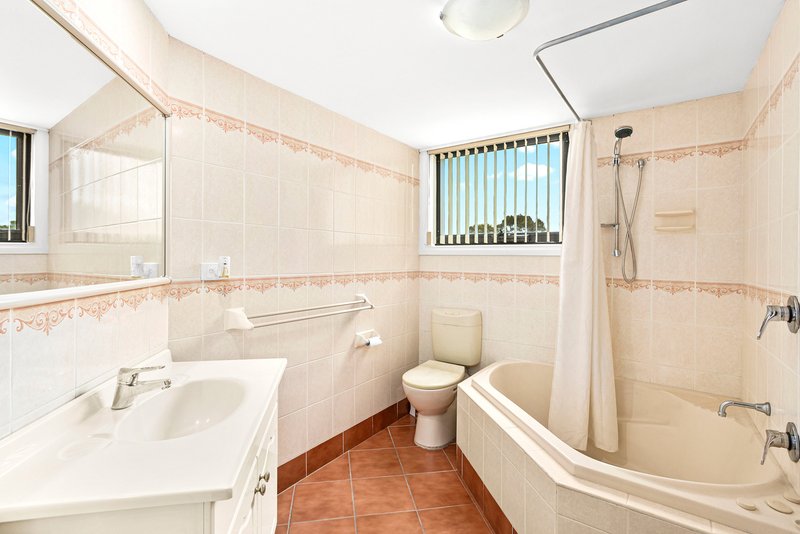 Photo - 3/49 Bourke Street, North Wollongong NSW 2500 - Image 5