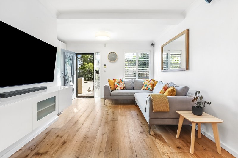 Photo - 3/49 Coleridge Street, Leichhardt NSW 2040 - Image 1