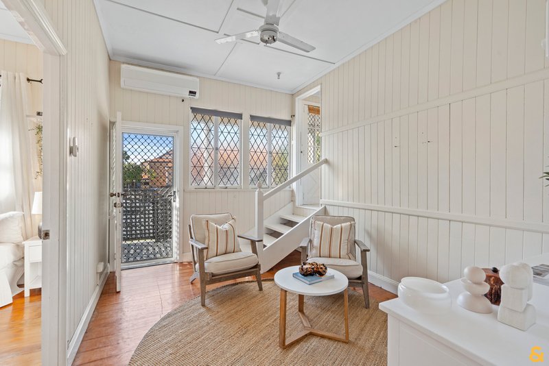 Photo - 349 Upper Esplanade, Manly QLD 4179 - Image 19