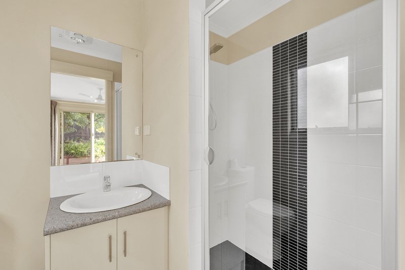 Photo - 34a Avis Court, Valley View SA 5093 - Image 3