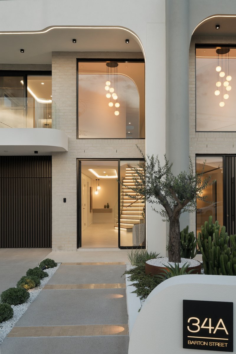 Photo - 34a Barton Street, Smithfield NSW 2164 - Image 2