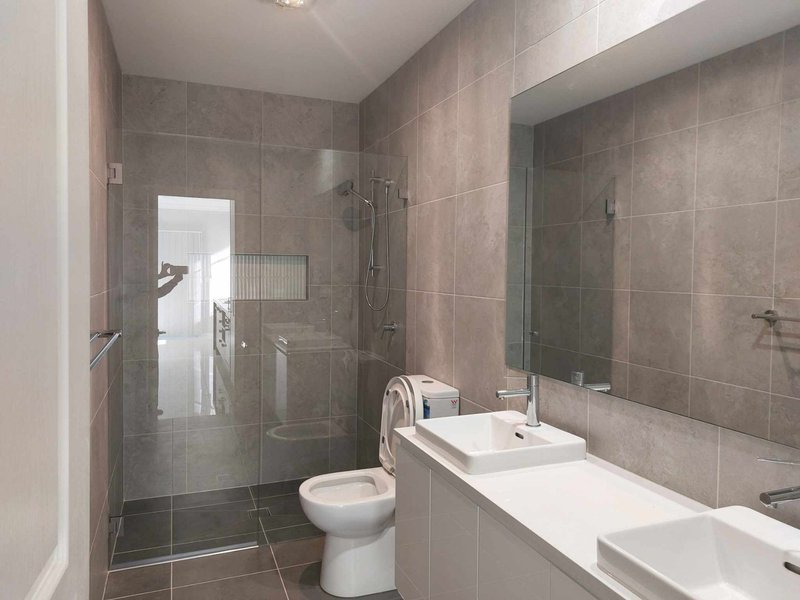 Photo - 34A Illyria Street, Rosemeadow NSW 2560 - Image 2