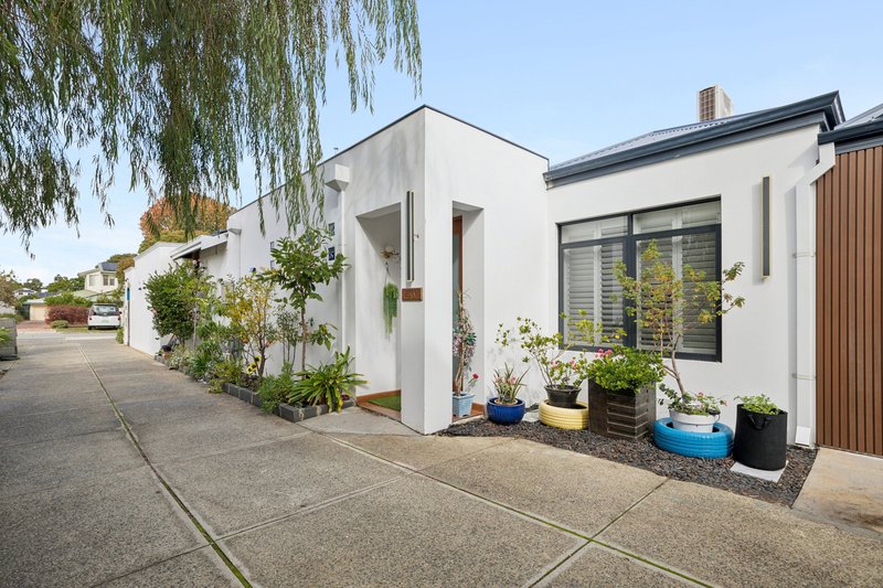 Photo - 34A Mitchell Street, Ardross WA 6153 - Image 28