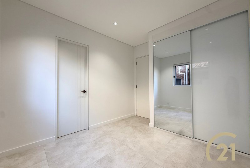 Photo - 34A Monterey Street, South Wentworthville NSW 2145 - Image 5