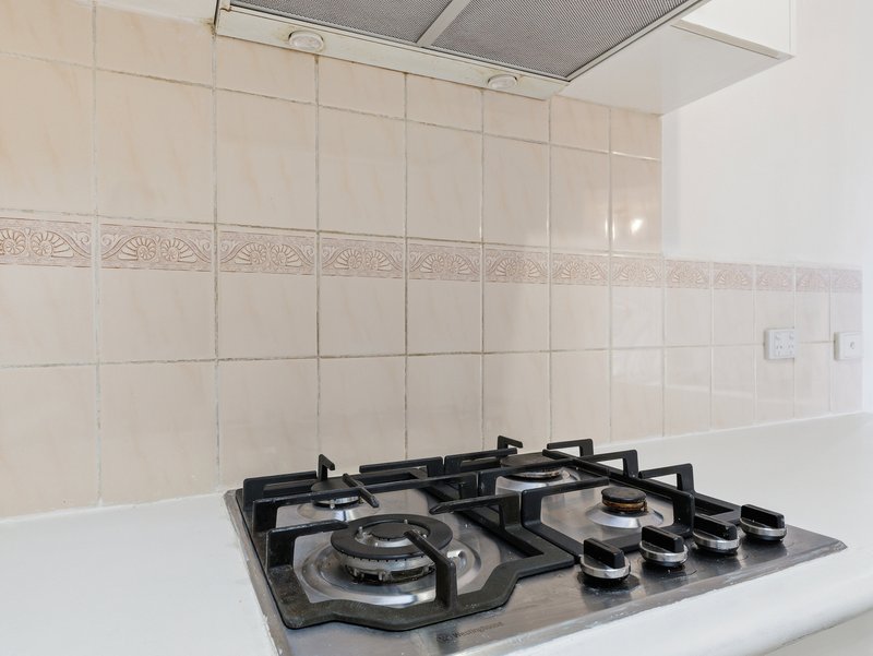 Photo - 34A Paringa Boulevard, Meadow Heights VIC 3048 - Image 5