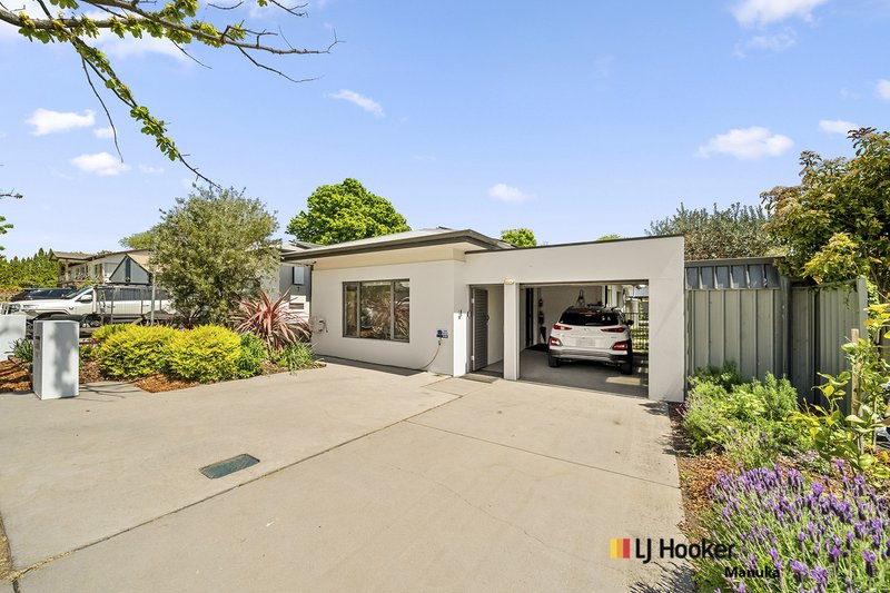 Photo - 34A Wisdom Street, Hughes ACT 2605 - Image 3