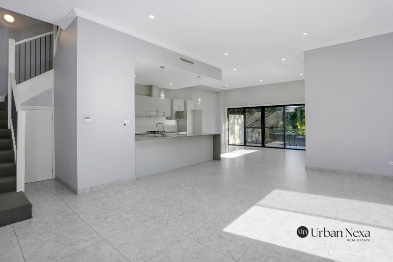 Photo - 34A Yvonne Street, Seven Hills NSW 2147 - Image 5