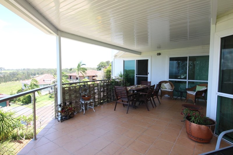 Photo - 34B Coromont Drive, Hallidays Point NSW 2430 - Image 4