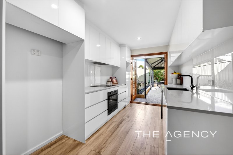 Photo - 34B Hanley Place, Hillarys WA 6025 - Image 6