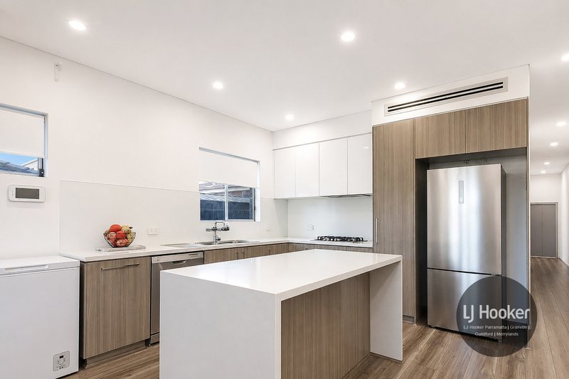 Photo - 34b James Street, Guildford NSW 2161 - Image 4