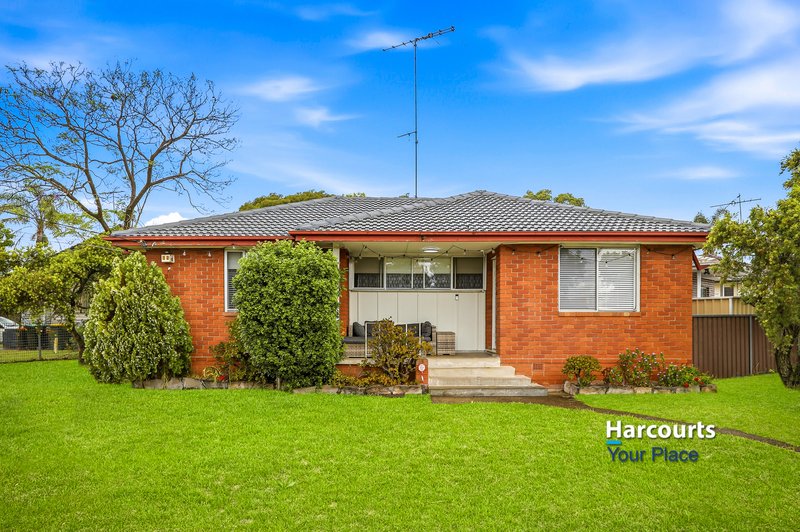 Photo - 35 & 35A Mendelssohn Avenue, Emerton NSW 2770 - Image 2