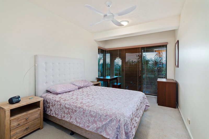 Photo - 35-37 Woodgee Street, Currumbin QLD 4223 - Image 20