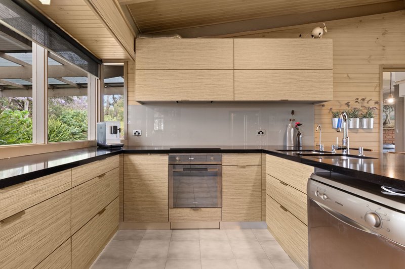 Photo - 35-45 Aurisch Drive, Narre Warren North VIC 3804 - Image 17