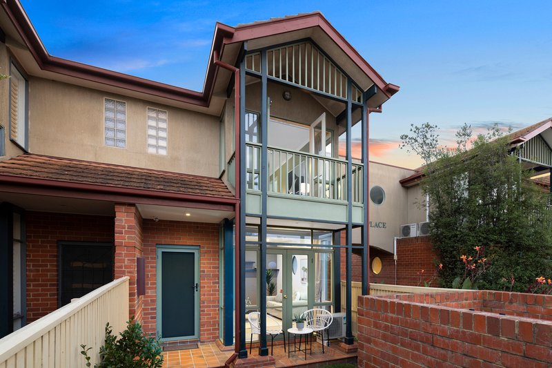 Photo - 3/5-7 Hall Street, Cheltenham VIC 3192 - Image 2