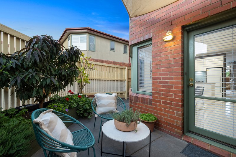 Photo - 3/5-7 Hall Street, Cheltenham VIC 3192 - Image 16