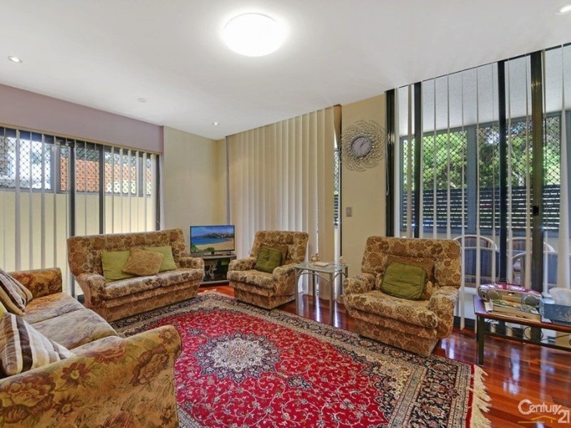 Photo - 3/5-7 Northumberland Street, Liverpool NSW 2170 - Image 4