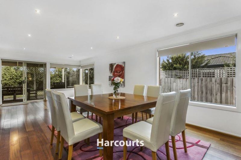 Photo - 35 Abbey Road, Narre Warren South VIC 3805 - Image 6