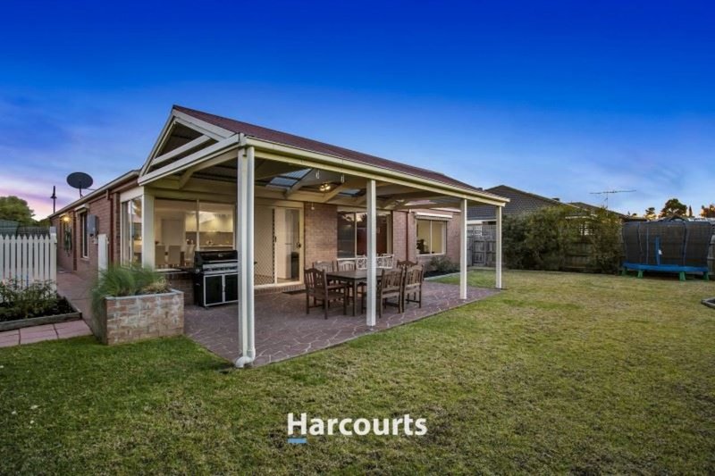 Photo - 35 Abbey Road, Narre Warren South VIC 3805 - Image 9