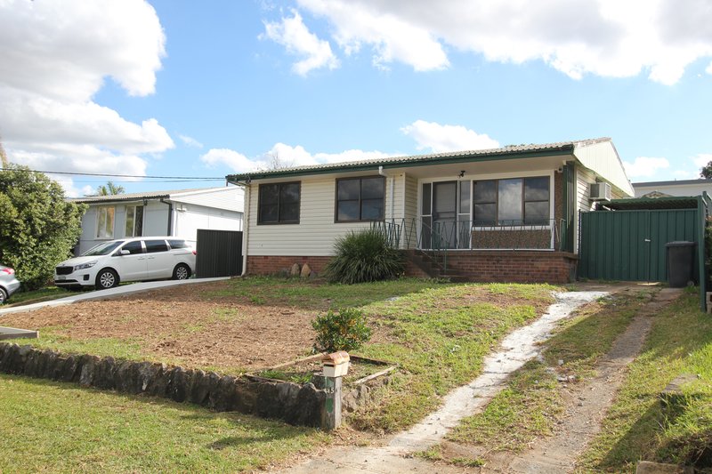 Photo - 35 Aberdeen Road, Busby NSW 2168 - Image 1