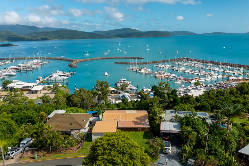 Photo - 35 Airlie Crescent, Airlie Beach QLD 4802 - Image 24