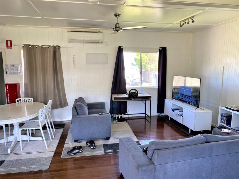 Photo - 35 Albert Street, Kingaroy QLD 4610 - Image 5