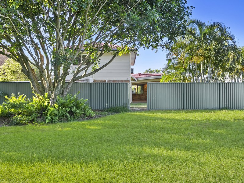 Photo - 35 Allamanda Drive, Bongaree QLD 4507 - Image 28