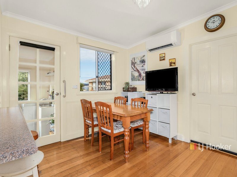 Photo - 35 Amherst Street, West Ulverstone TAS 7315 - Image 5