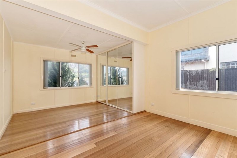 Photo - 35 Amherst Street, West Ulverstone TAS 7315 - Image 6