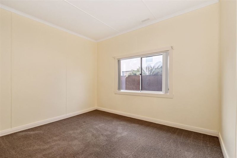 Photo - 35 Amherst Street, West Ulverstone TAS 7315 - Image 8