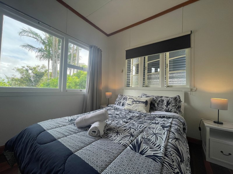 Photo - 35 Annie Street, Woody Point QLD 4019 - Image 6