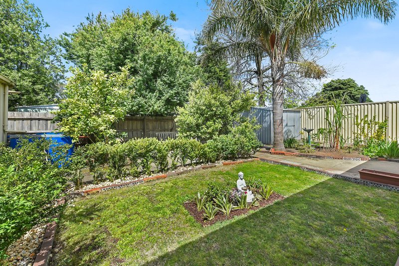 Photo - 35 Apex Street, Dandenong North VIC 3175 - Image 14