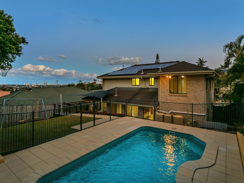 Photo - 35 Armstrong Way, Highland Park QLD 4211 - Image 2