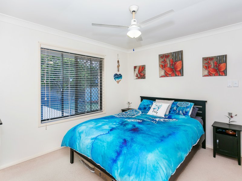 Photo - 35 Armstrong Way, Highland Park QLD 4211 - Image 18