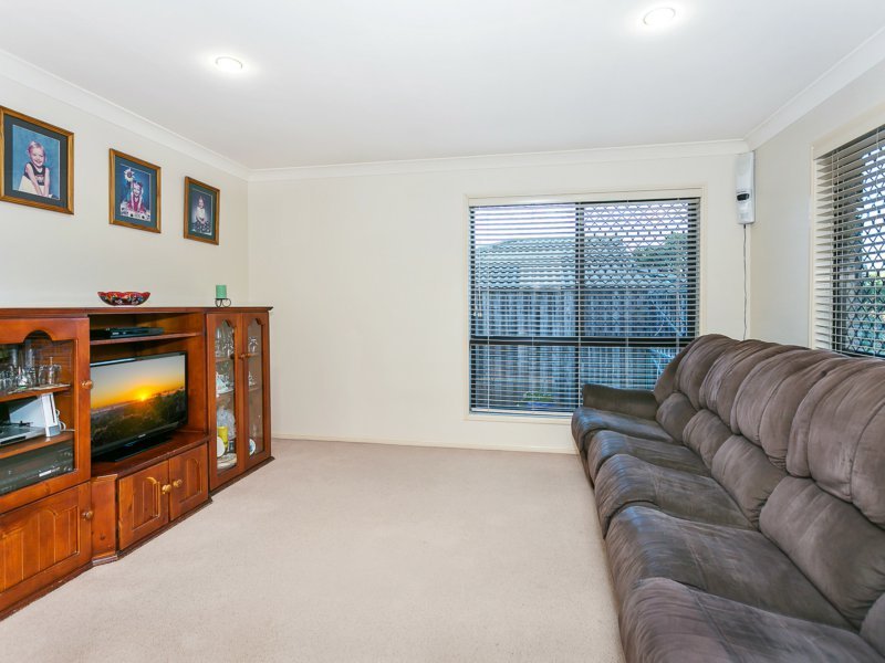 Photo - 35 Armstrong Way, Highland Park QLD 4211 - Image 23