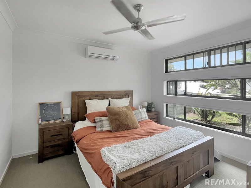 Photo - 35 Arnaldo Avenue, Augustine Heights QLD 4300 - Image 7