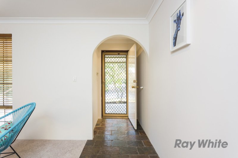 Photo - 35 Arnold Crescent, Kardinya WA 6163 - Image 10