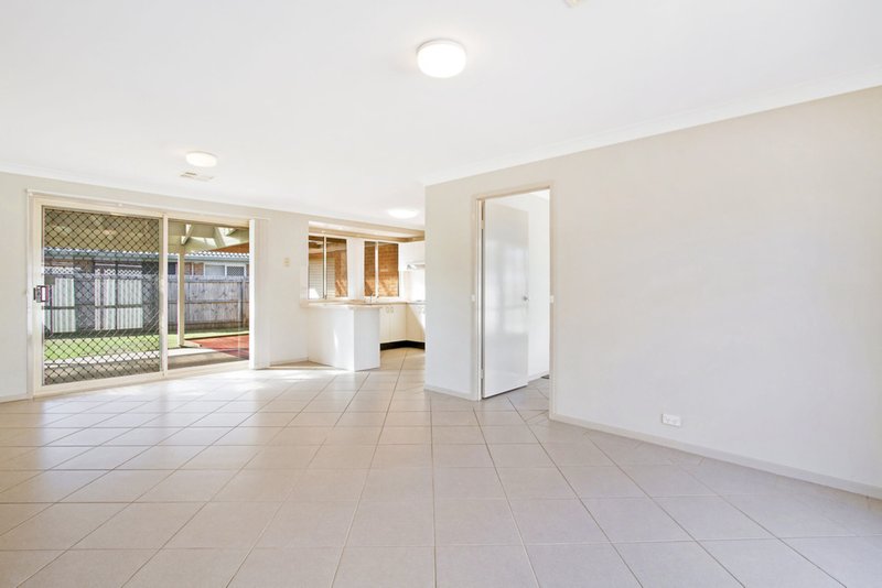 Photo - 35 Arthur Phillip Drive, North Richmond NSW 2754 - Image 5