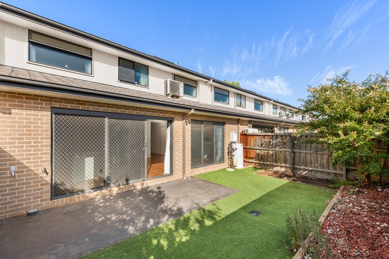 Photo - 35 Attunga Grove, Werribee VIC 3030 - Image 12