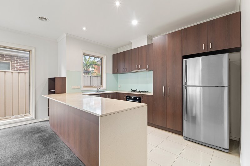 Photo - 3/5 Auguste Avenue, Clayton VIC 3168 - Image 4