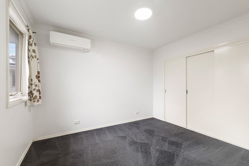 Photo - 3/5 Auguste Avenue, Clayton VIC 3168 - Image 8