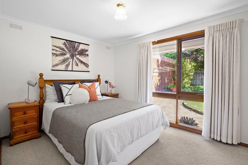 Photo - 35 Avenza Street, Mentone VIC 3194 - Image 14