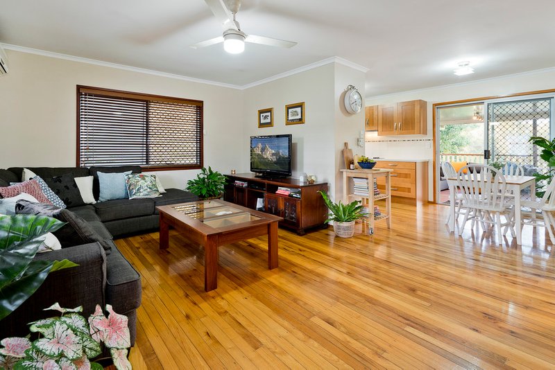 Photo - 35 Avington Street, Keperra QLD 4054 - Image 6