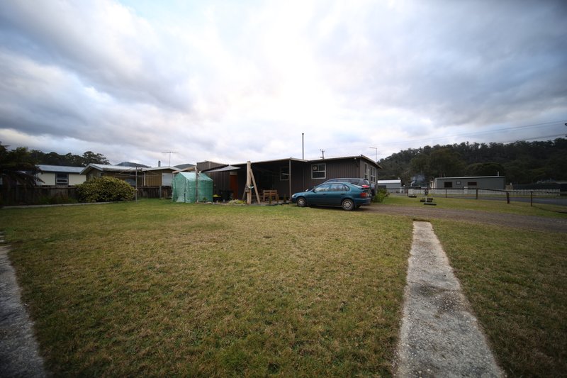 Photo - 35 Baillieu Street, Rosebery TAS 7470 - Image 18