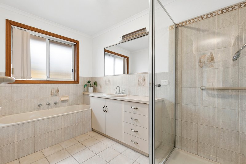 Photo - 35 Bakewell Street, Herne Hill VIC 3218 - Image 4