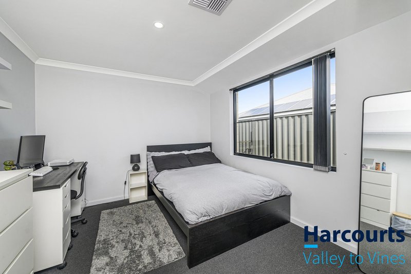 Photo - 35 Ballybofey Loop, Bullsbrook WA 6084 - Image 28